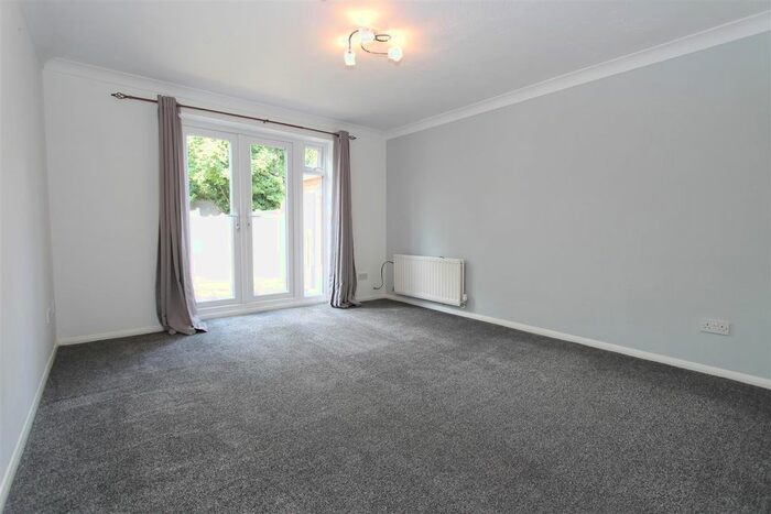 2 Bedroom Terraced House For Sale In Bullrush Grove, Cowley, Uxbridge, UB8