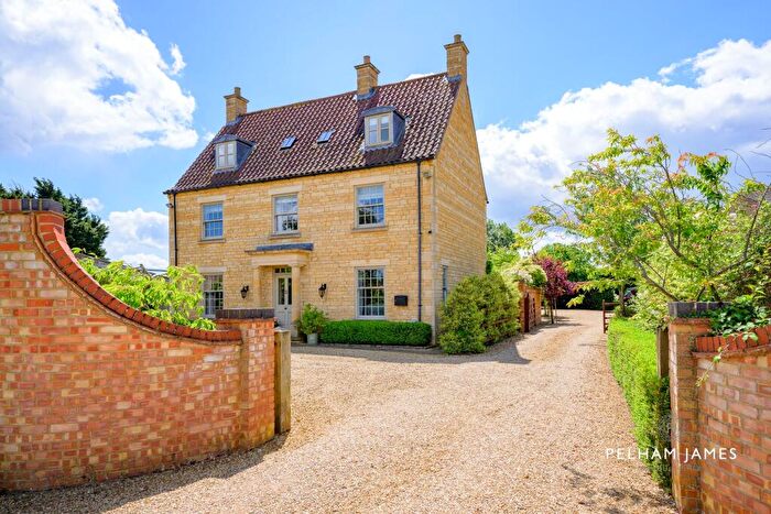 6 Bedroom Detached House For Sale In Edenham Road, Hanthorpe, PE10