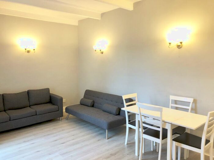 1 Bedroom Flat To Rent In Wanstead Park Road, IG1