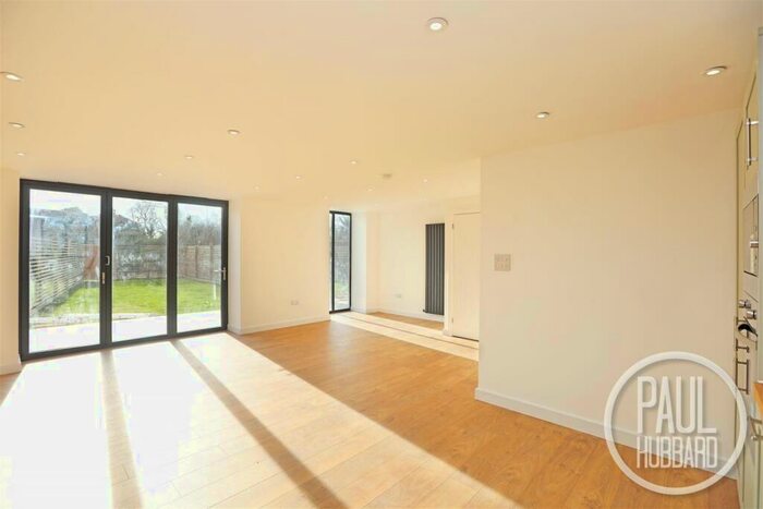 3 Bedroom Barn Conversion For Sale In Beccles Road, Carlton Colville, NR33