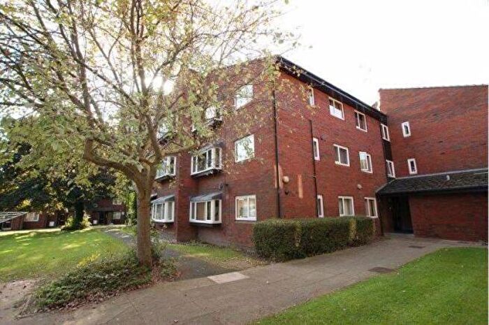 2 Bedroom Apartment For Sale In Montrose Court, Chester, Cheshire, CH4