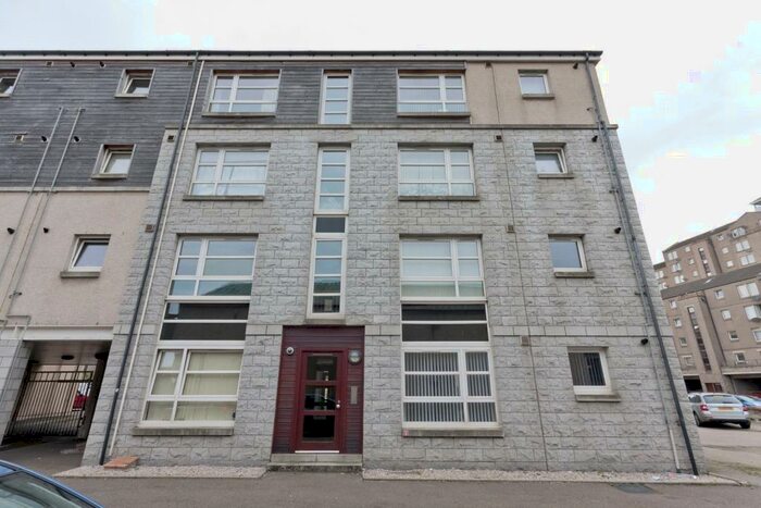 2 Bedroom Apartment To Rent In James Street, City Centre, Aberdeen, AB11