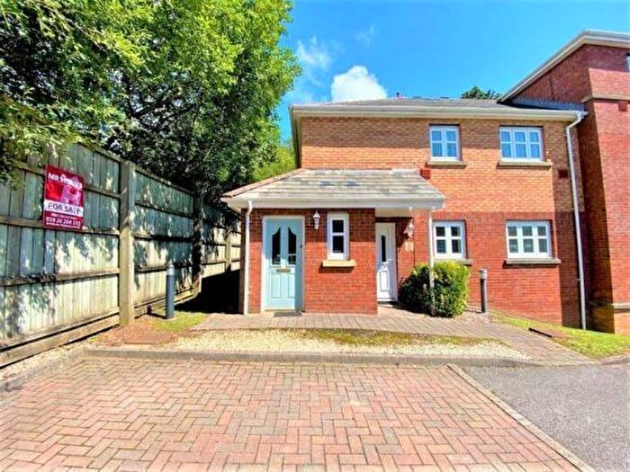 2 Bedroom Maisonette To Rent In Woodruff Way, Thornhill, Cardiff, CF14