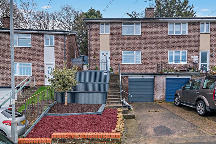 4 Bedroom Semi Detached House For Sale In Sycamore Drive, Yeovil, BA20