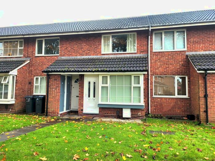 2 Bedroom Maisonette To Rent In Lyneham Gardens, Minworth, Sutton Coldfield, B76