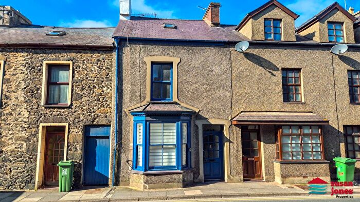 3 Bedroom Terraced House For Sale In Lon Dywod | New Street, Pwllheli, LL53