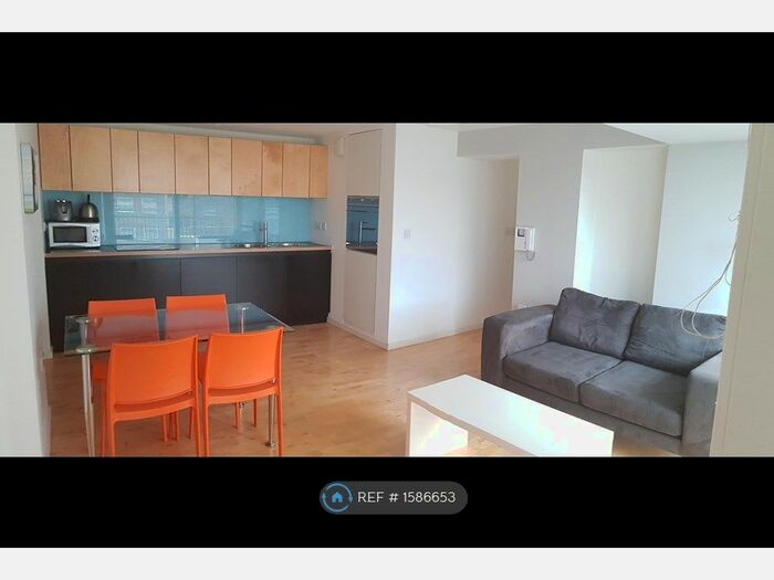 2 Bedroom Flat To Rent In The Avenue, Leeds, LS9