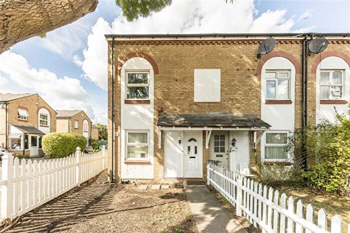 2 Bedroom Flat To Rent In Wordsworth Road, Bermondsey, SE1