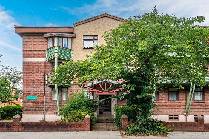 1 Bedroom Flat For Sale In Ascot Lodge, Kilburn, London, NW6
