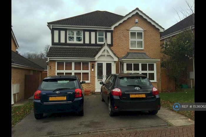 4 Bedroom Detached House To Rent In Tregony Road, Orpington, BR6
