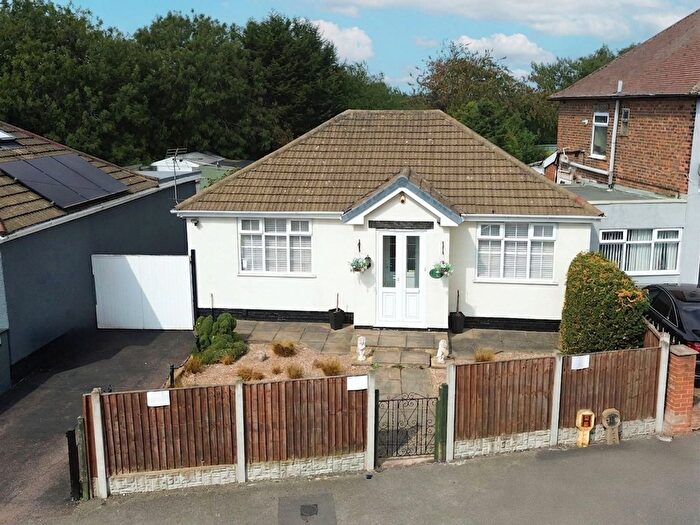 2 Bedroom Detached Bungalow For Sale In Parkdale Road, Nottingham, NG3