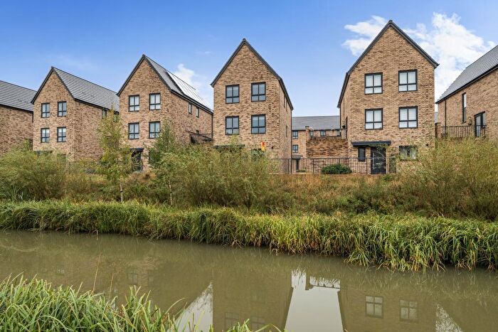 4 Bedroom Detached House To Rent In Chaddington Strand, Swindon, SN1