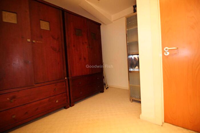 2 Bedroom Apartment To Rent In City South, City Road East, Southern Gateway, M15