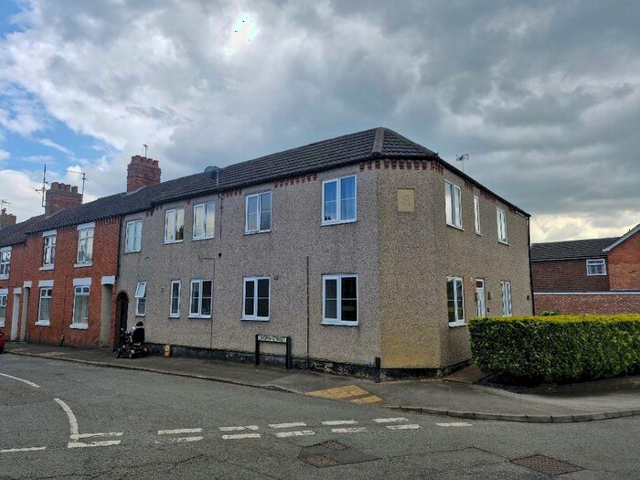 1 Bedroom Flat To Rent In Crispin Street, Rothwell, Northants, NN14