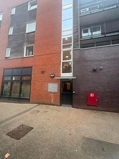 1 Bedroom Apartment To Rent In Stockport Road, Manchester, Greater Manchester, M13