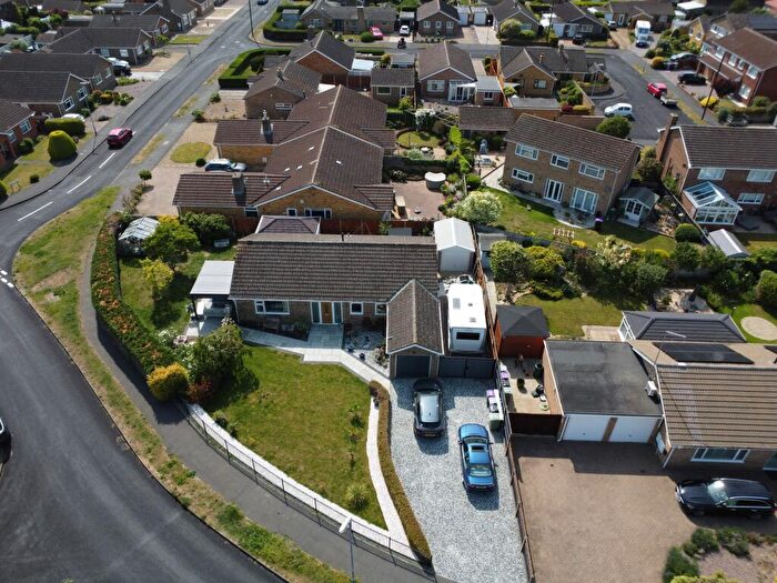 3 Bedroom Detached Bungalow For Sale In Kesteven Drive, Market Deeping, PE6