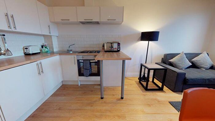 1 Bedroom Apartment To Rent In Garsington Road, Oxford, OX4