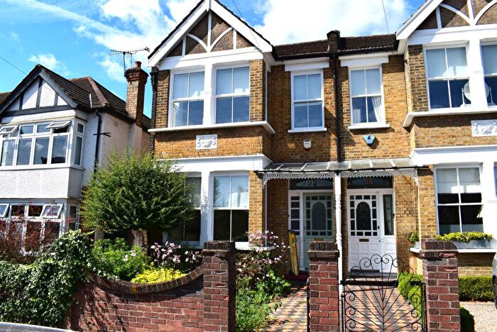 4 Bedroom House To Rent In Mornington Road, Chingford, E4