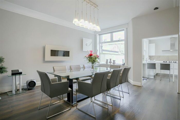4 Bedroom Terraced House For Sale In Carr Hall Road, Barrowford, BB9