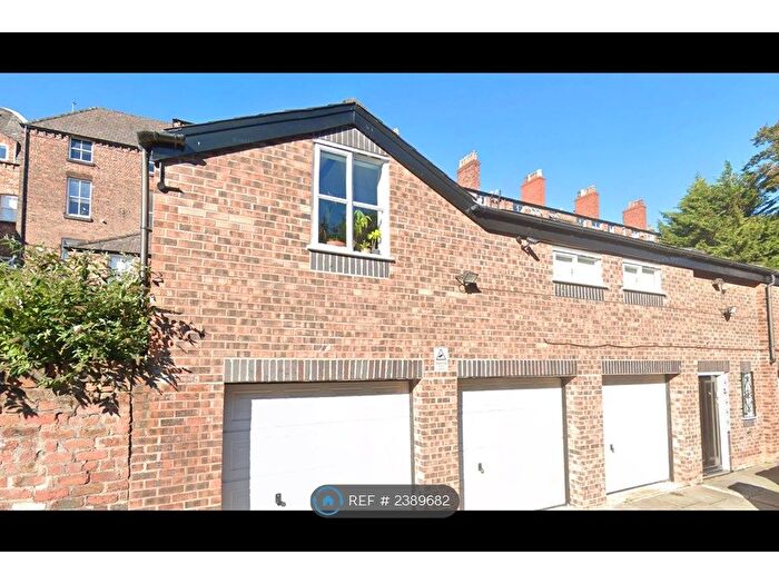 2 Bedroom Flat To Rent In Back Percy Street, Liverpool, L8