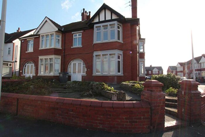 1 Bedroom Apartment To Rent In Warbreck Hill Road, Blackpool, FY2