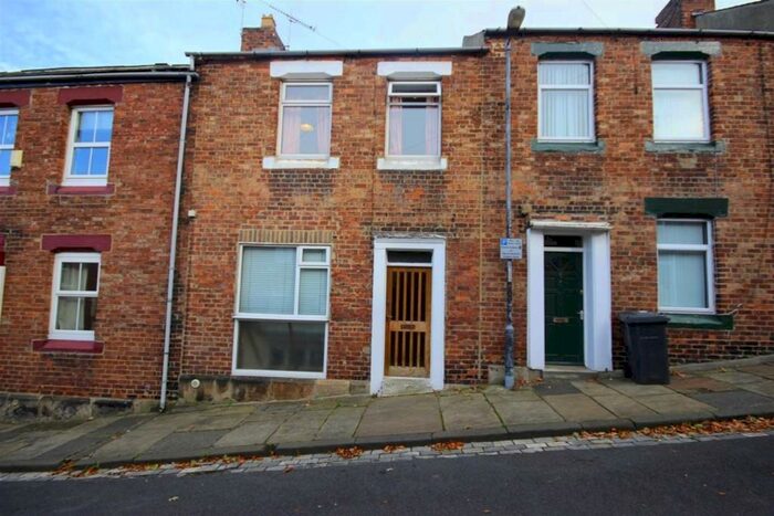 4 Bedroom Private Hall To Rent In Ellis Leazes, Durham, DH1