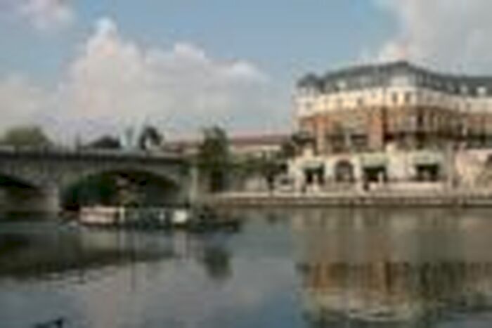 1 Bedroom Flat To Rent In Clarence Street, Staines, TW18