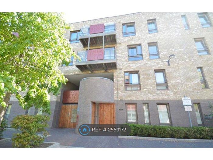 1 Bedroom Flat To Rent In Blondin Way, London, SE16