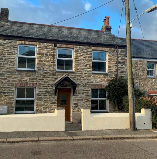 2 Bedroom House To Rent In Albert Place, Truro, Cornwall, TR1