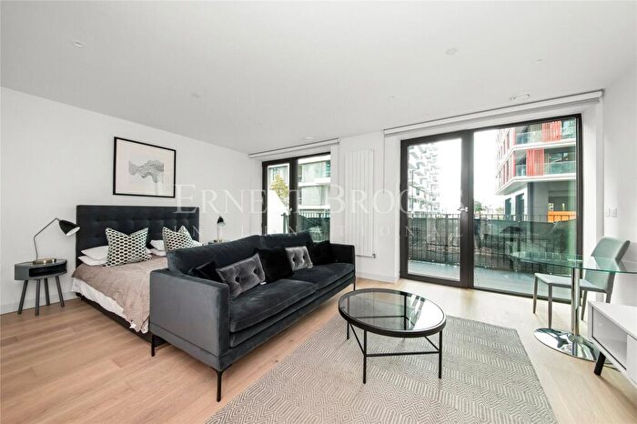 Apartment To Rent In John Cabot House, Royal Crest Avenue, London, E16