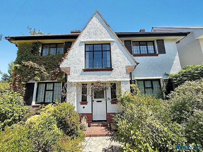 4 Bedroom Detached House For Sale In Frankland Crescent, Lower Parkstone, Poole, Dorset, BH14