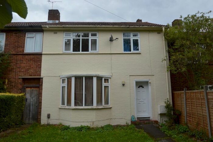 3 Bedroom Terraced House To Rent In Rowlands Avenue, Pinner, HA5