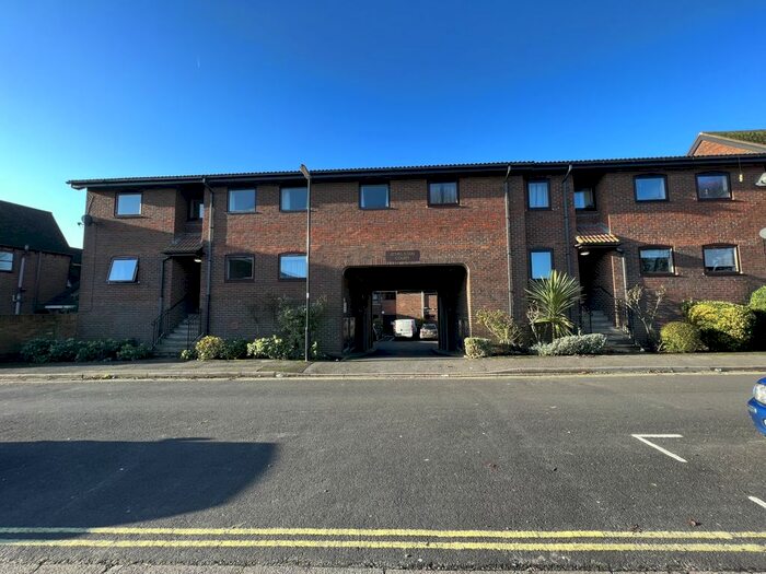 2 Bedroom Flat To Rent In Athelstan Court, St. Thomas Park, Lymington, Hampshire SO41