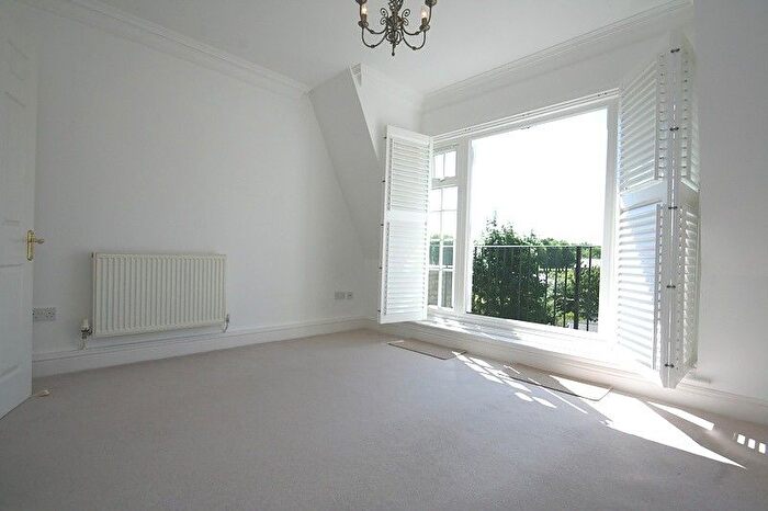 2 Bedroom Flat To Rent In Tower View Brook Street, Windsor, Berkshire, SL4