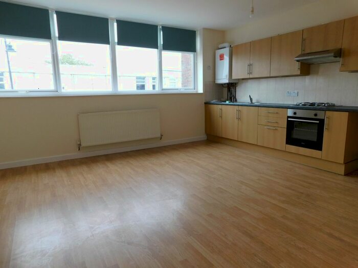 1 Bedroom Flat To Rent In Furtherwick Road, Canvey Island, SS8