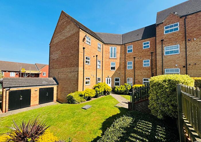 2 Bedroom Property To Rent In Premier Way, Sittingbourne, ME10