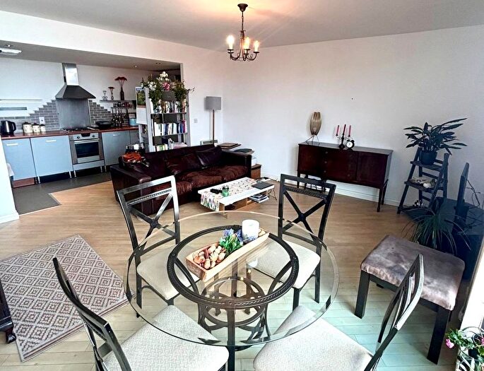 2 Bedroom Flat To Rent In Tenby Street North, Birmingham, B1