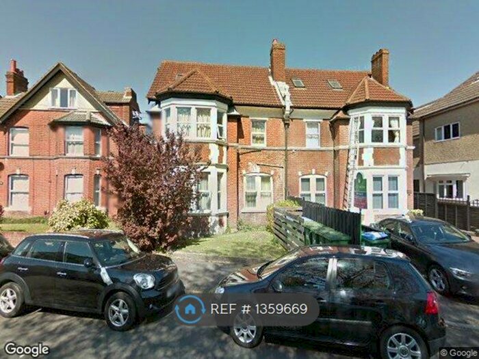 1 Bedroom Flat To Rent In Court Road, Southampton, SO15