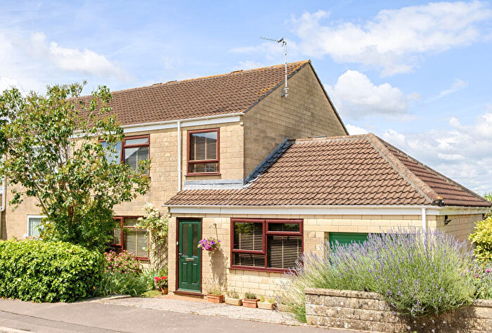 5 Bedroom Semi Detached House For Sale In Brendon Close, Oldland Common, Bristol, Gloucestershire, BS30