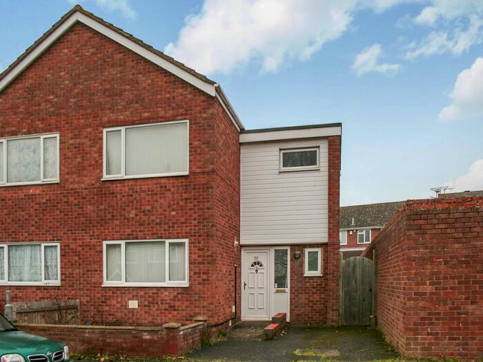 4 Bedroom Property To Rent In Avon Place, Aylesbury, Buckinghamshire, HP21