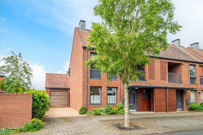 2 Bedroom Semi Detached House For Sale In Lotherington Mews, York, YO10