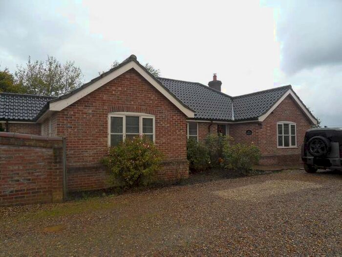 4 Bedroom Detached Bungalow To Rent In Wortham, IP22