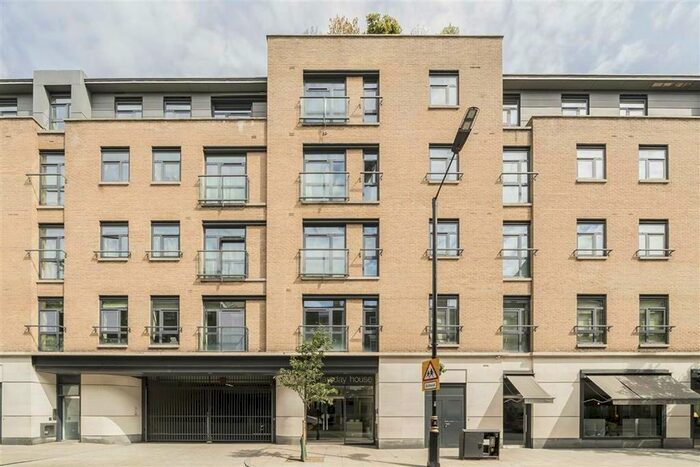 2 Bedroom Flat To Rent In Blandford Street, London, W1U