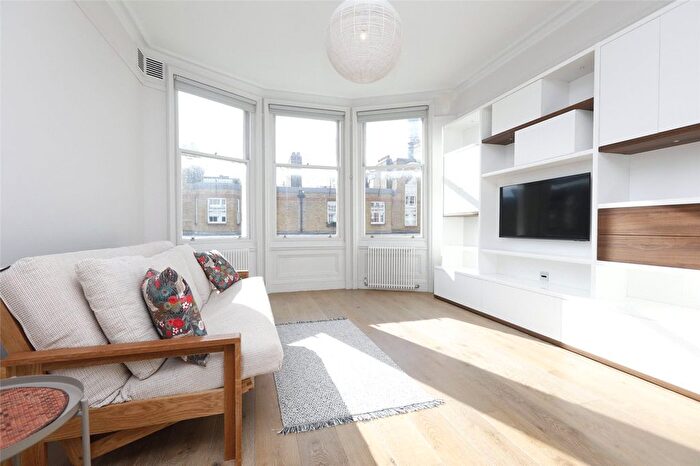 1 Bedroom Flat To Rent In Ridgmount Gardens, London, WC1E