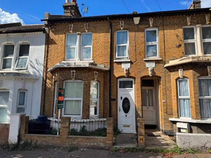 3 Bedroom Terraced House To Rent In Wesley Road, Southend On Sea, SS1