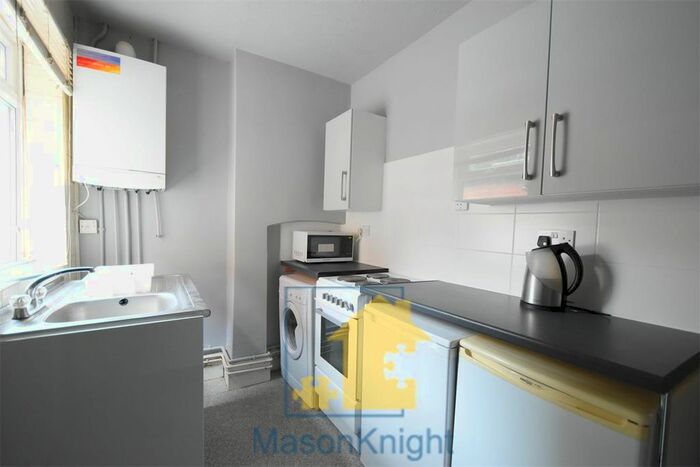 3 Bedroom Terraced House To Rent In Hubert Road, Selly Oak, Birmingham, B29