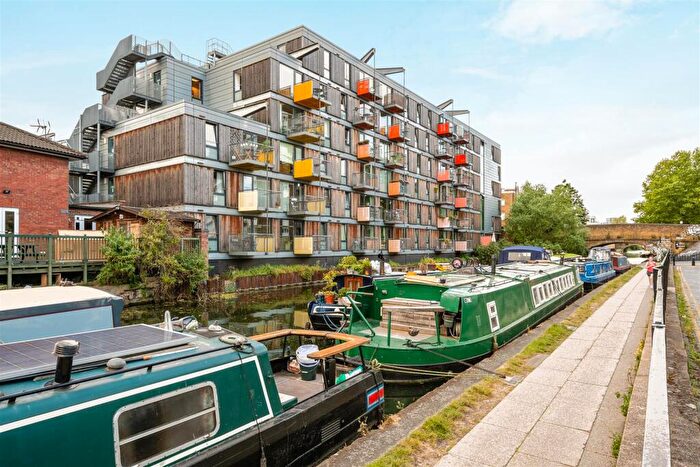 1 Bedroom Flat To Rent In Adelaide Wharf, Queensbridge Road, E2