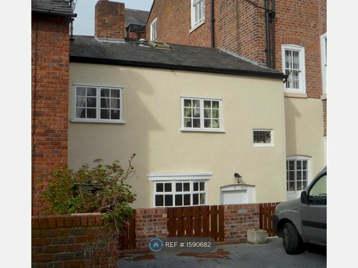 2 Bedroom Terraced House To Rent In Kings Court, Chester, CH1