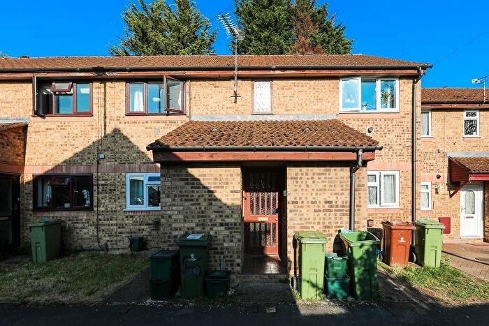 1 Bedroom Maisonette To Rent In River Leys, Swindon Village, GL51