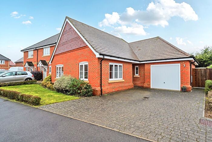 2 Bedroom Bungalow For Sale In Nursery Green, Loxwood, Billingshurst, RH14